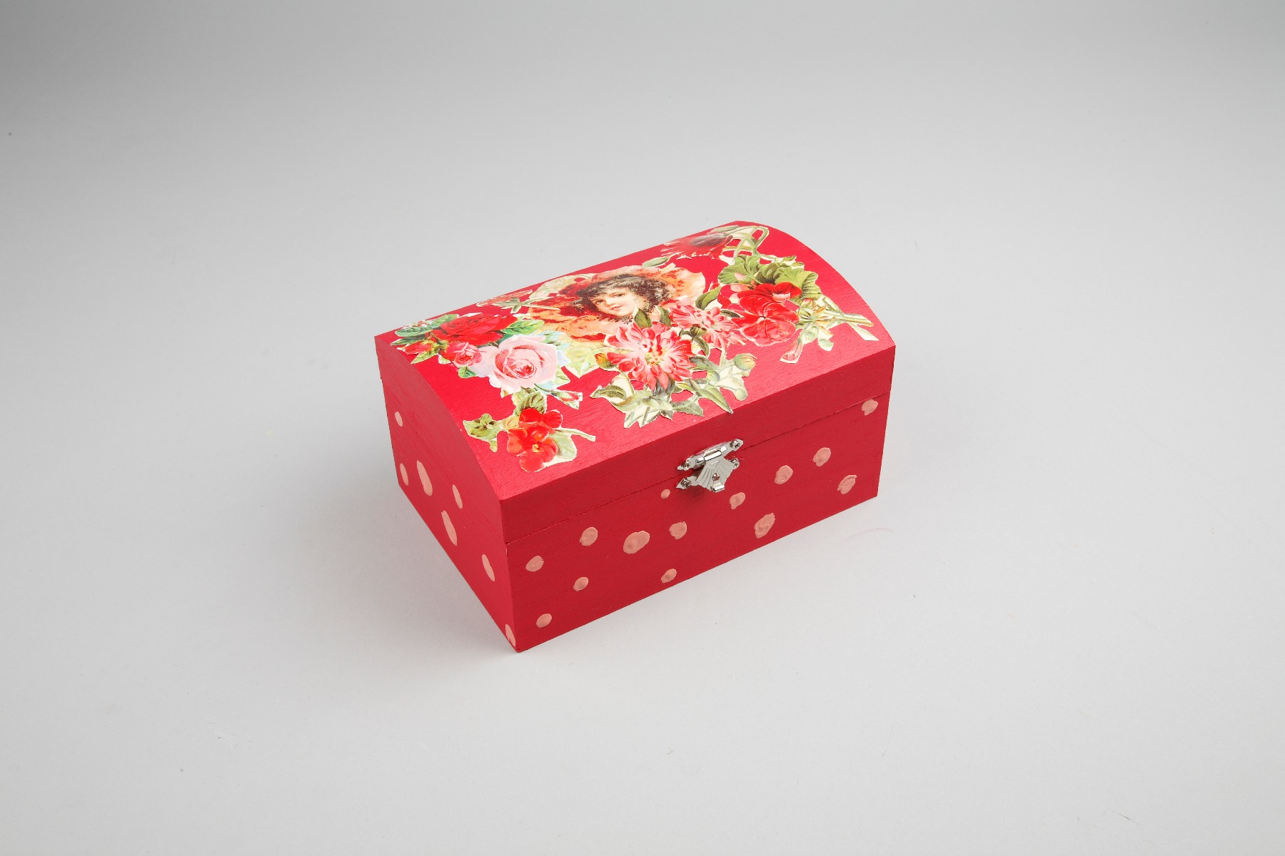 Paint Your Own Treasure Chest, Medium