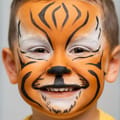 Face Paint with 6 Colours - Wildlife thumbnail