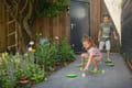 Wobbly Waterlilies Balancing Game thumbnail