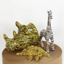 Paper Mache Stegosaurus L: 21.9 cm 
