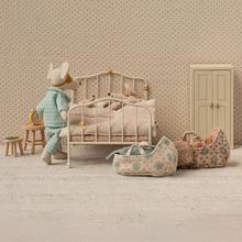 Maileg Bed for Big Mice incl. Bedding - Off-White 