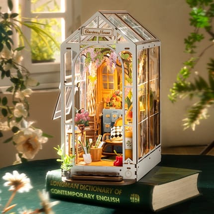 DIY Book Nook Kit - Garden House