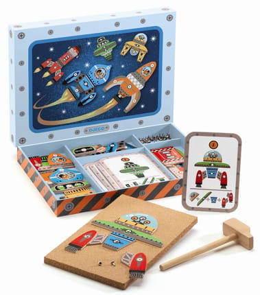 Hammer & Nails Game - Spaceships