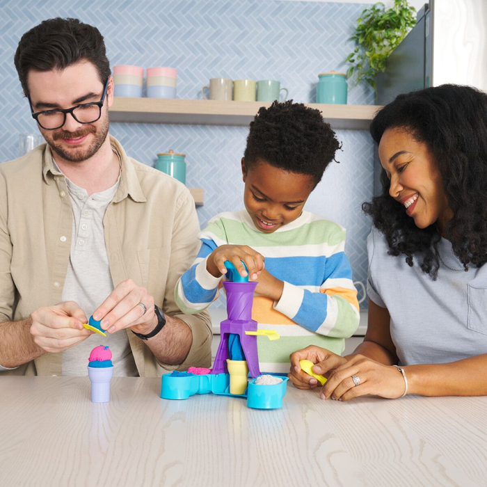 Kinetic Sand® - Soft Serve Station