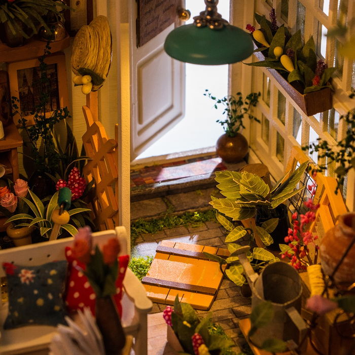DIY Miniature House - Little Rooftop Garden