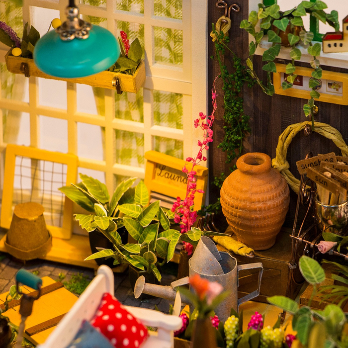 DIY Miniature House - Little Rooftop Garden