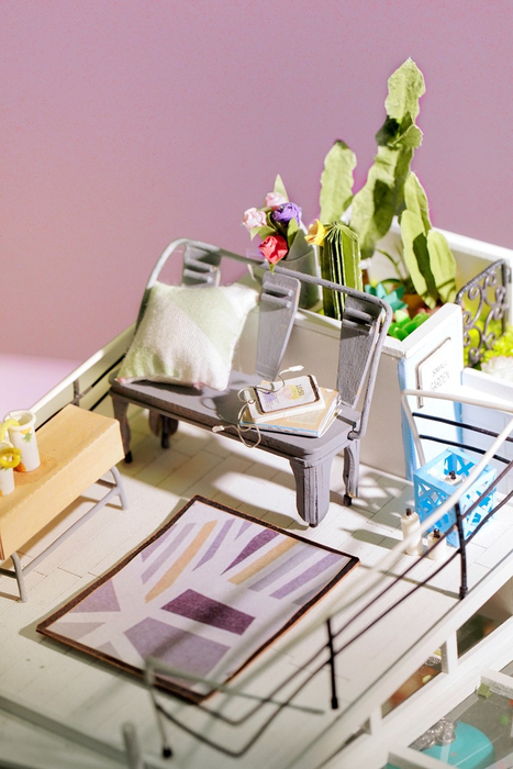 DIY Miniature House - Dora's Loft