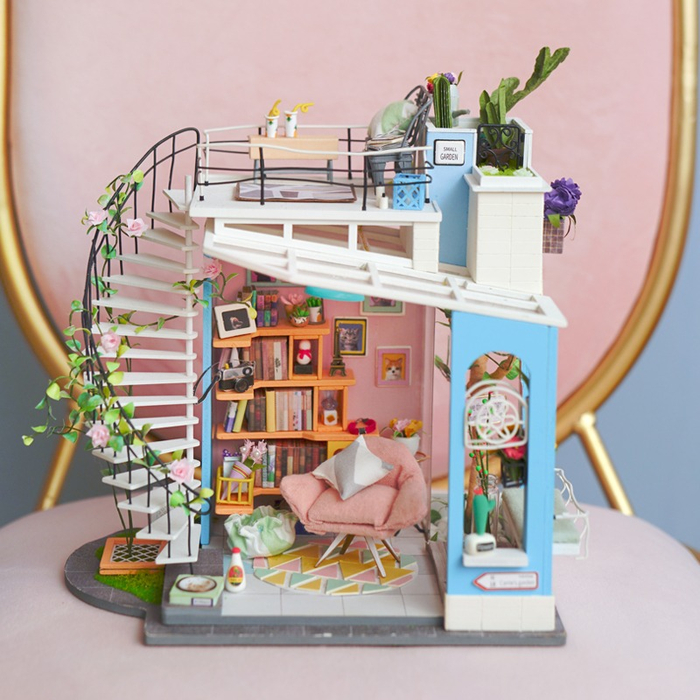 DIY Miniature House - Dora's Loft