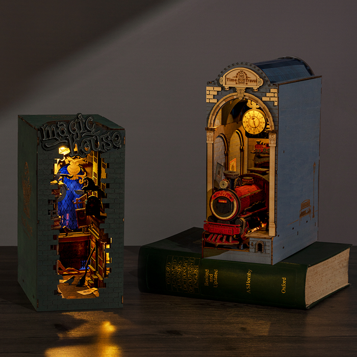 DIY Book Nook Kit - Magic House