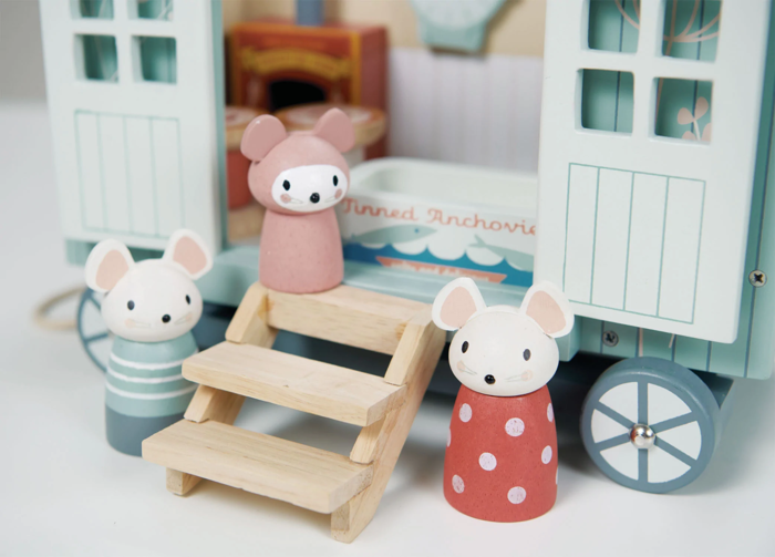 Dollhouse - Secret Meadow Shepherd’s Hut