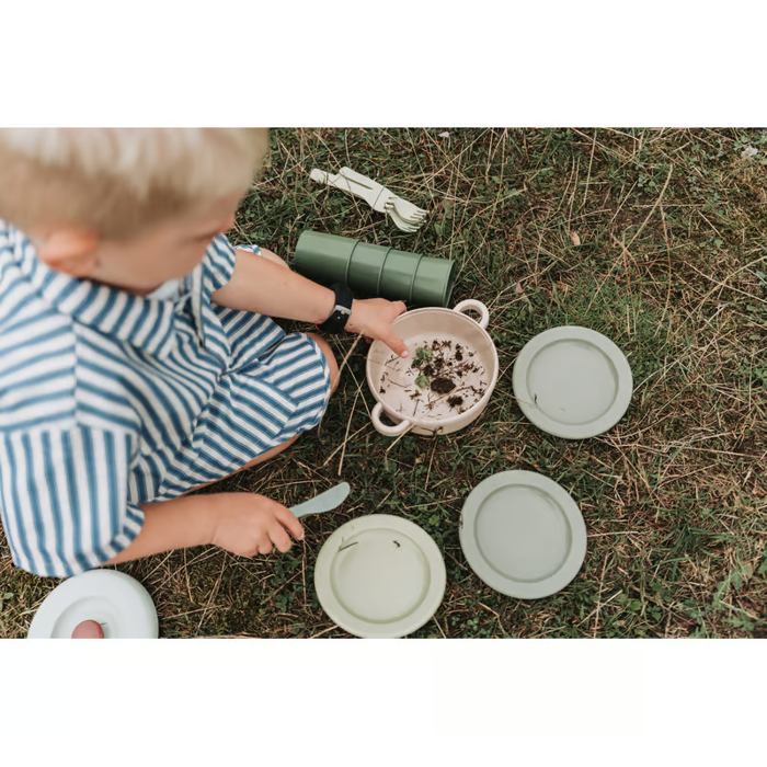 Green Bean - Dinnerware Set (asstd.), 22 pcs
