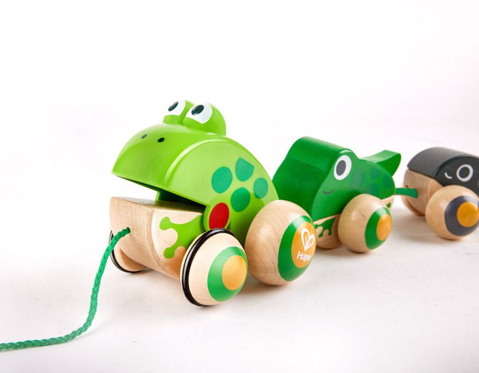 Pull-Along Toy - Frog Family