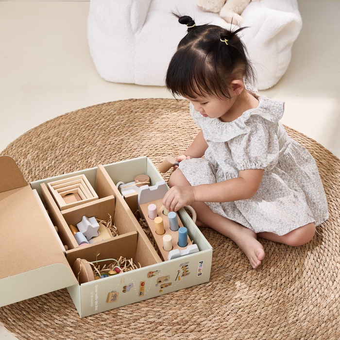 Grow-with-Me Box - 12-18 months