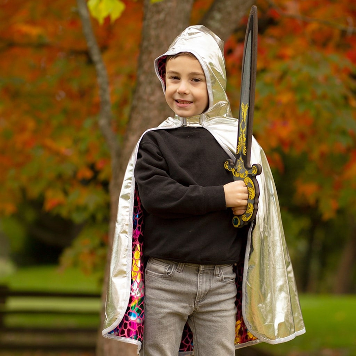 2-in-1 Dragon/Knight Cape, Size 5-6 yrs