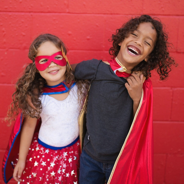 2-in-1 Reversible Cape Gold/Red, Size 5-6 yrs