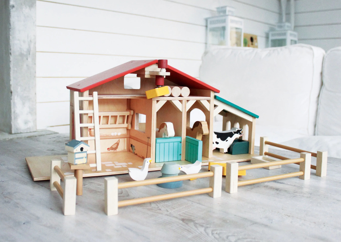 Toy Farm with Animals and Accessories, 22 pcs