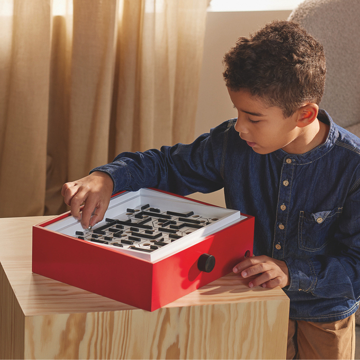 Tilt Maze - Red