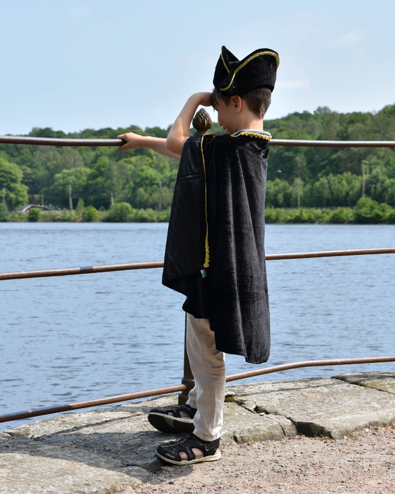Pirate Cape & Hat, size 3-8 years