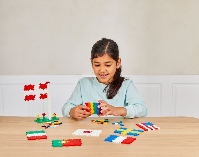 Plus-Plus - Learn to Build World Flags, 700 pcs