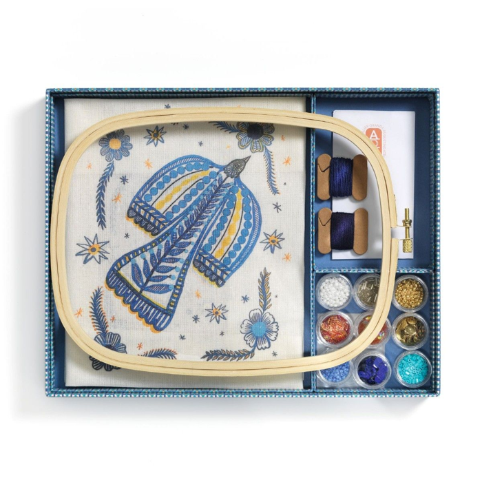 Atelier 59 - Bead Embroidery
