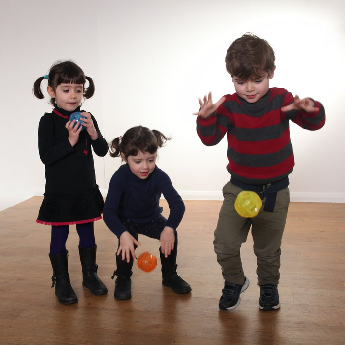 Sensory Flashing Bouncy Balls, 4 pcs