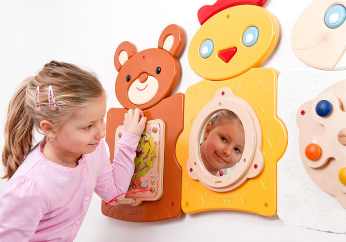 Animal Wall Panel - Oskar the Chicken