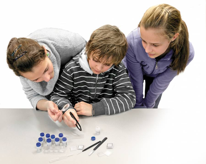 Microscope Experiment Set with Accs.