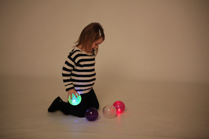 Sensory Flashing LED Balls, 4 pcs