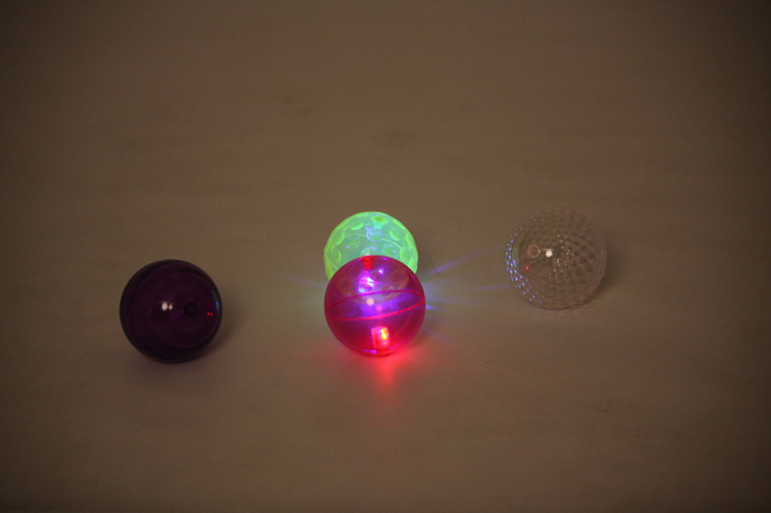 Sensory Flashing LED Balls, 4 pcs