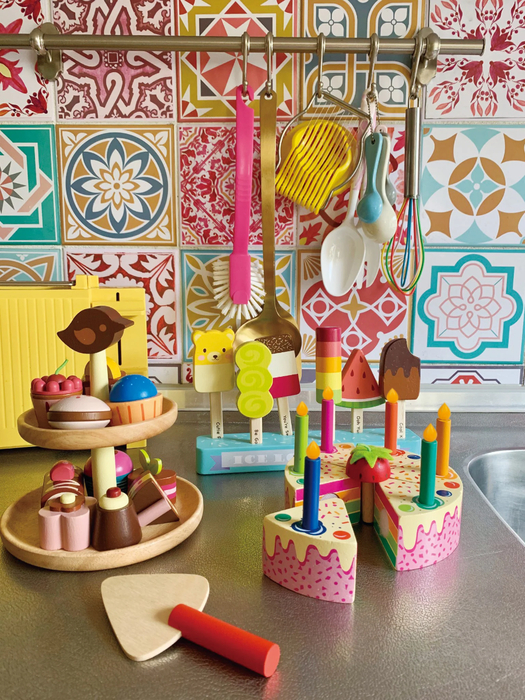 Play Food - Birthday Cake with Candles