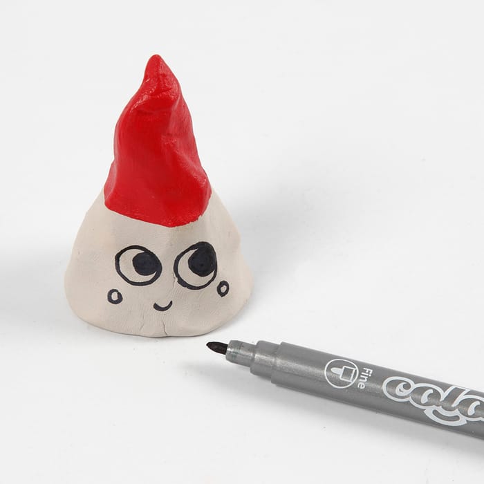 DIY Christmas Elves of Self-Hardening Clay