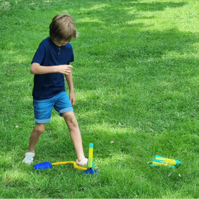 Flying Science Experiments - Rockets & Planes