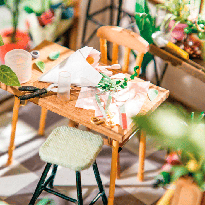 DIY Miniature House - Emily's Flower Shop