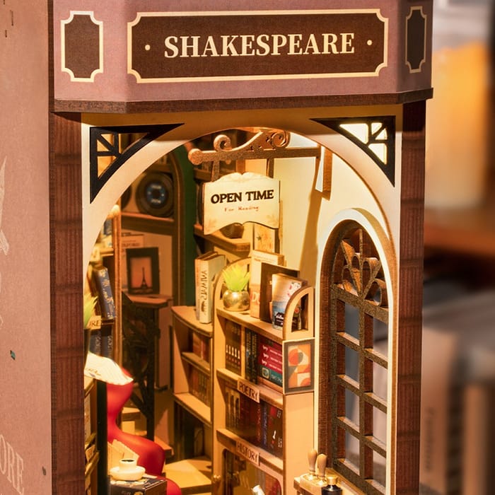 DIY Book Nook Kit - Bookstore