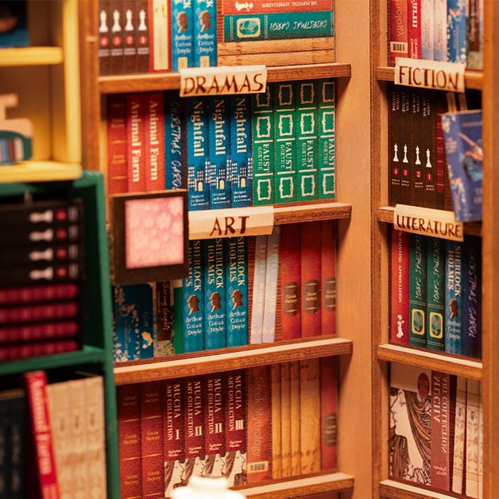 DIY Book Nook Kit - Bookstore