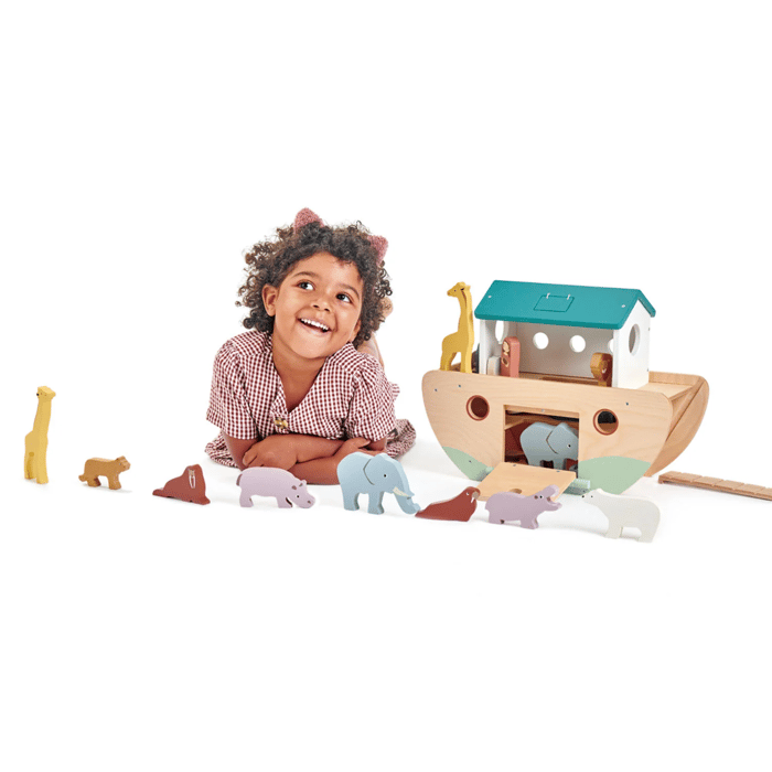 Wooden Noah’s Ark incl. 10 Animal Pairs