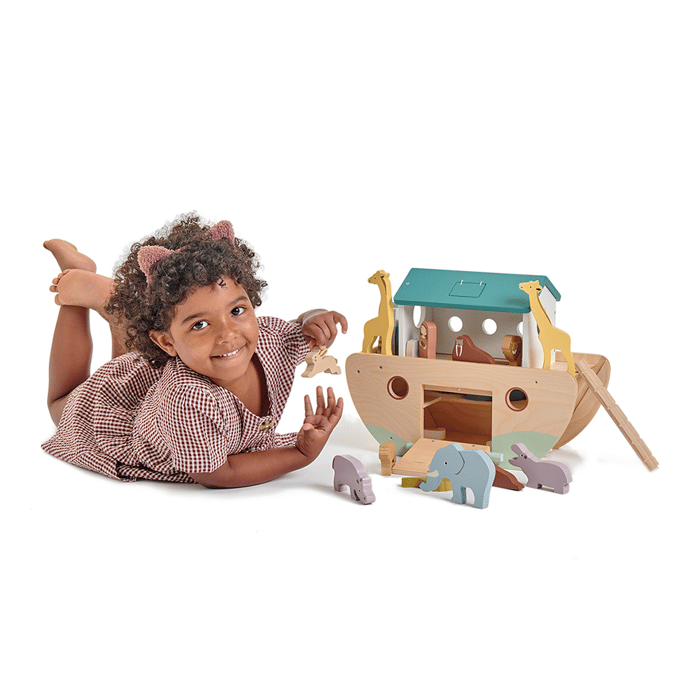 Wooden Noah’s Ark incl. 10 Animal Pairs