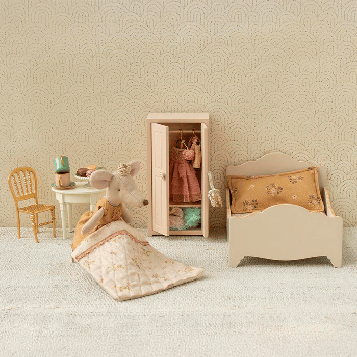 Maileg Mouse Chair - Gold