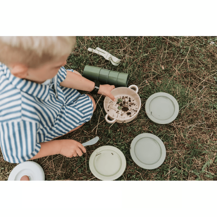 Green Bean - Dinnerware Set (asstd.), 22 pcs