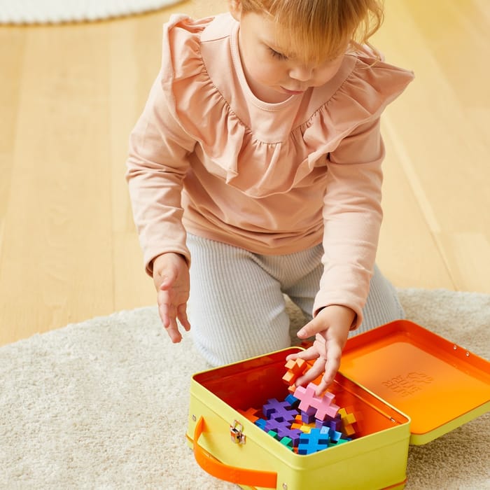 Plus-Plus BIG - Basic, Metal Suitcase with 70 pcs