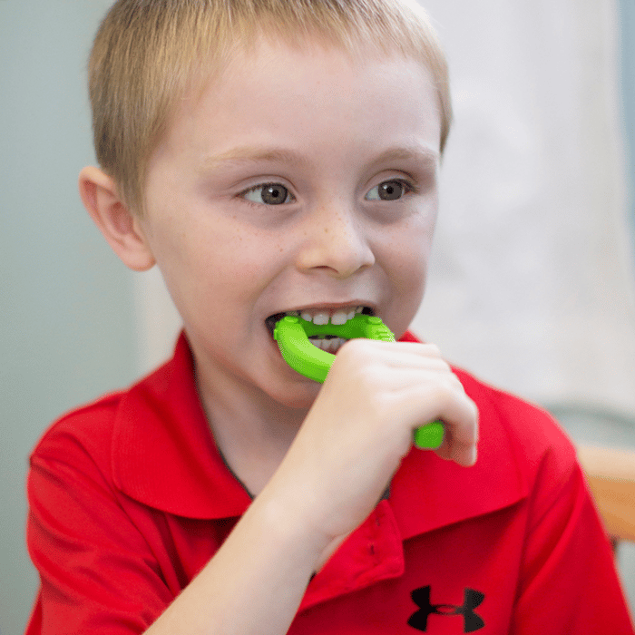 Chewable Textured P Grabber - Extra Firm, Green