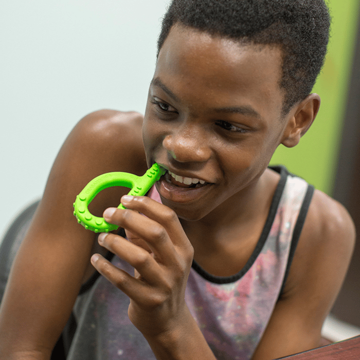Chewable Textured P Grabber - Extra Firm, Green