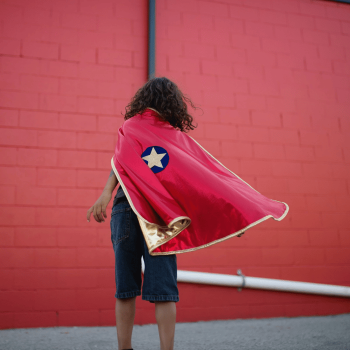 2-in-1 Reversible Cape Gold/Red, Size 5-6 yrs