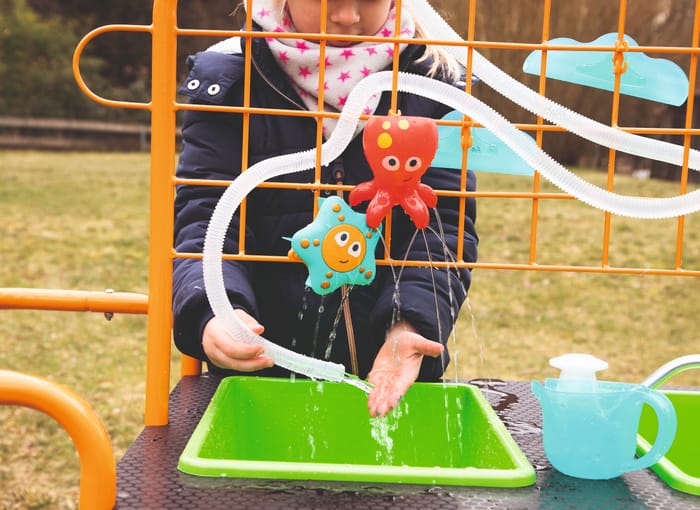 Garden Play - Sensory Sand & Water Table