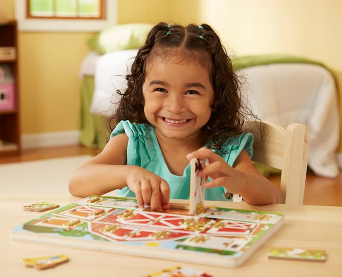Hide & Seek Farm Magnetic Puzzle Board