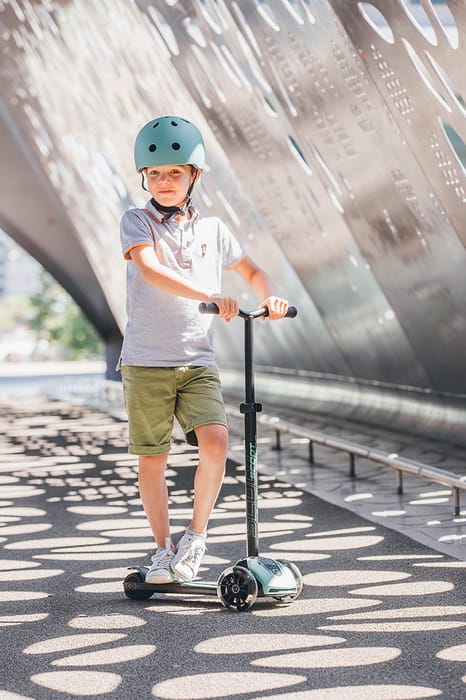 Scooter - Highwaykick 5 w. LED Wheels - Forest