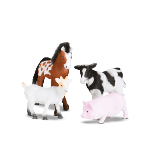 Latches Barn with 4 Play Figures