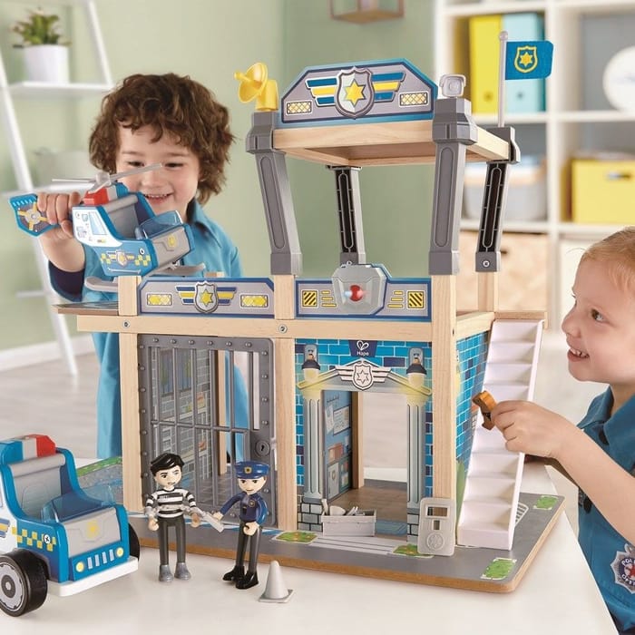 Wooden Metro Police Department Play Set, 13 pcs