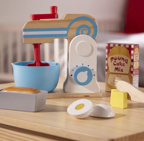 Wooden Make-a-Cake Mixer Set