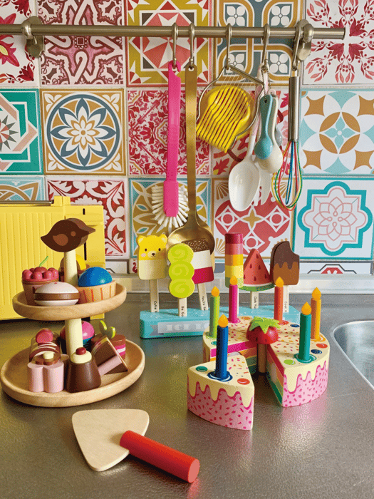 Play Food - Birthday Cake with Candles